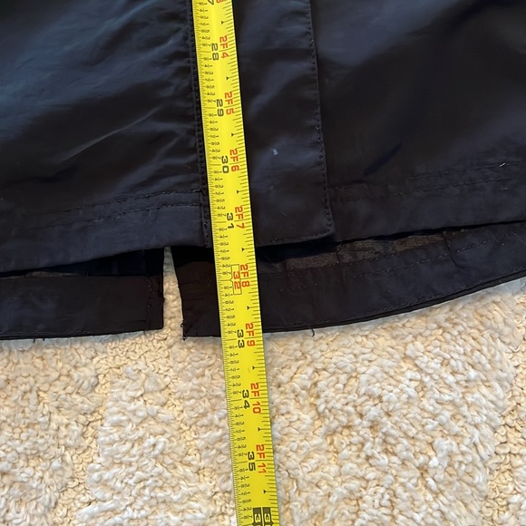 Eddie Bauer black, nylon, lightweight parka. 2X - Picture 5 of 7